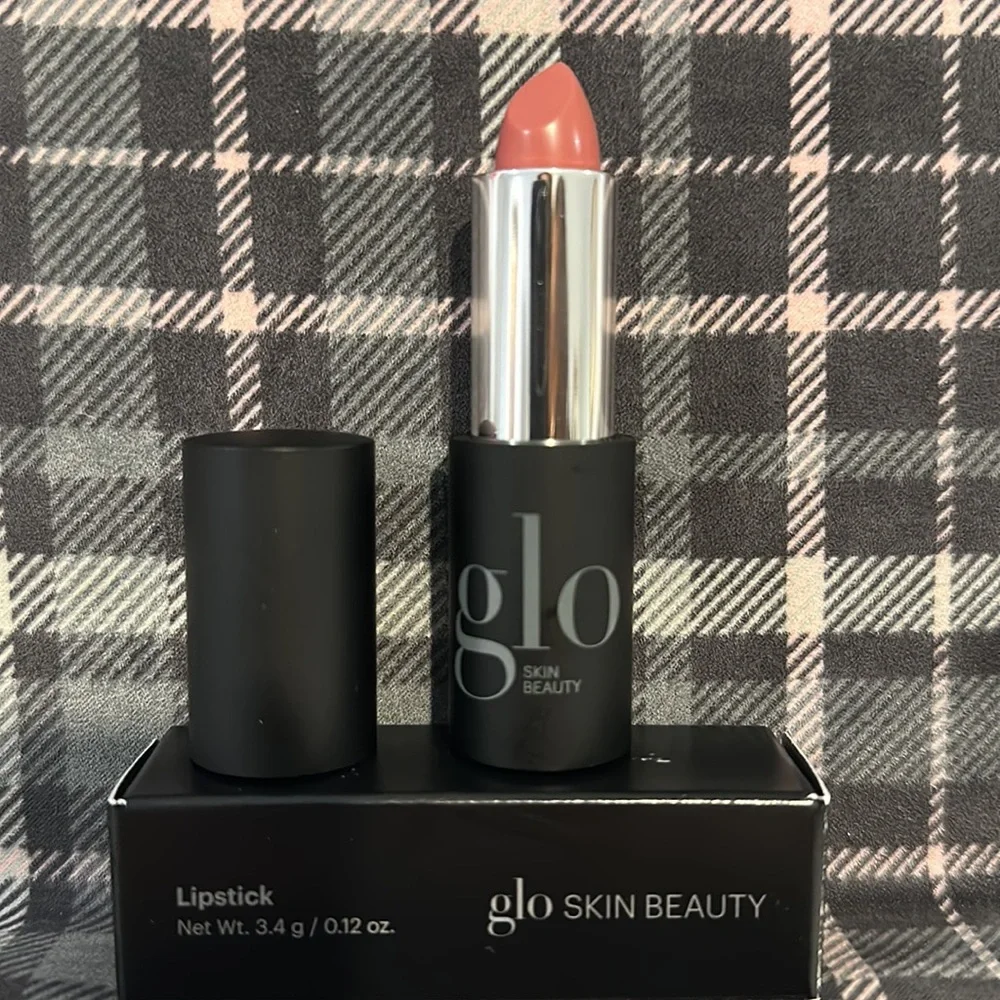 GLO SKIN BEAUTY FULL SIZE ROSE PETAL LIPSTICK